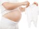 Babybauch im dritten Trimester der Schwangerschaft